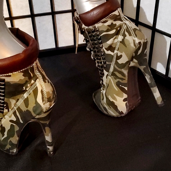 camo boots  Dollhouse boots - Picture 5 of 11